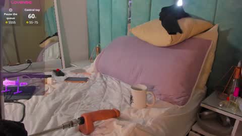 Annita online show from July 2026 06:57:02 PM
