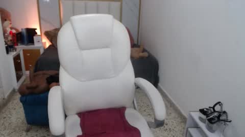 anna online show from March 2025 04:17:01 PM