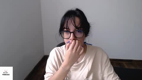 Gaby 3 online show from September 2025 02:18:01 PM