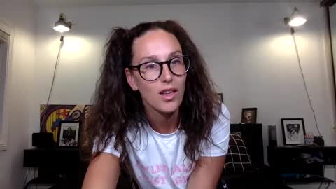 Ann online show from September 2025 02:24:01 AM