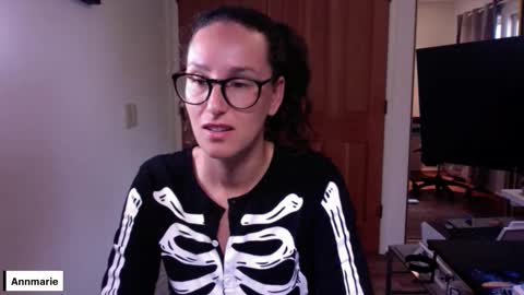 Ann online show from October 2025 04:15:02 PM