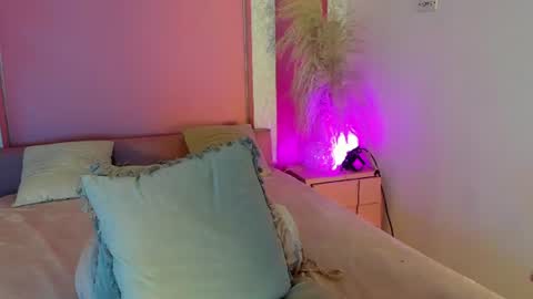 Anny online show from July 2026 03:21:02 PM