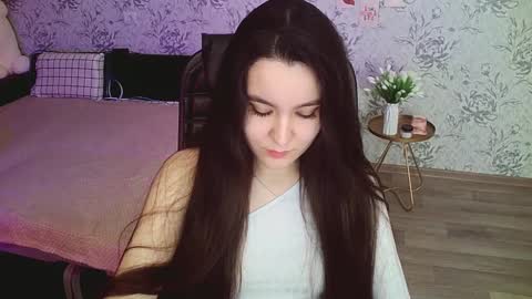 Annie online show from January 2025 08:24:01 AM