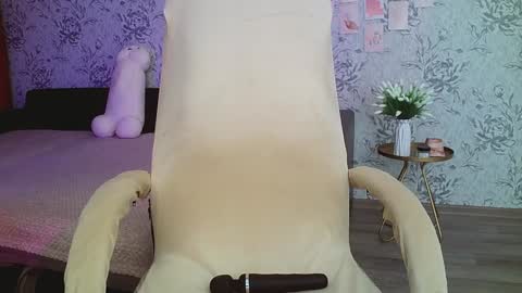 Annie online show from January 2025 04:52:02 AM