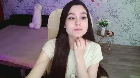 Annie online show from February 2025 03:34:02 AM