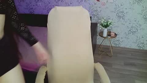 Annie online show from February 2025 01:05:01 AM