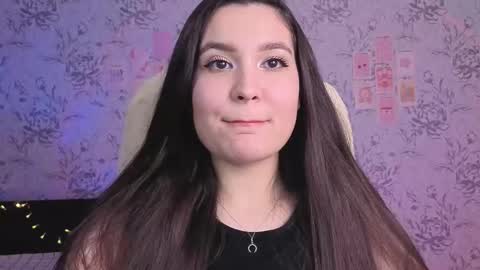 Annie online show from November 2025 04:00:01 AM