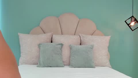 Anny  online show from February 2025 05:12:01 PM