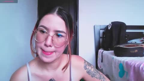 Snapshot of annyhathaway chatting on January 2026 09:19:01 PM Anny online show from January 2026 09:19:01 PM