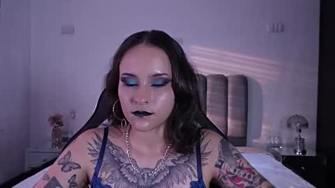 AnnyT online show from March 2026 10:28:01 PM