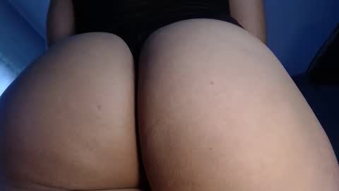 Anny Yeins online show from November 2025 01:31:01 PM