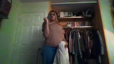 Snapshot of anoditeangel chatting on April 2026 04:51:01 AM Angel online show from April 2026 04:51:01 AM