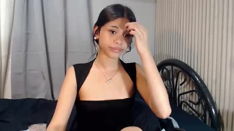 anok_yaii online show from June 2026 06:34:01 AM