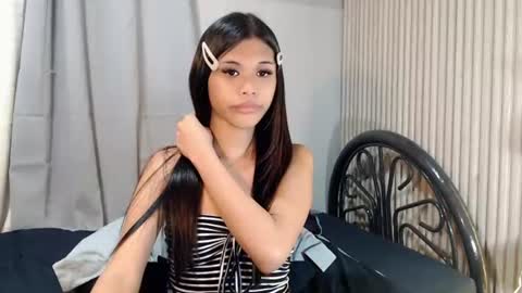 anok_yaii online show from June 2026 05:37:01 PM