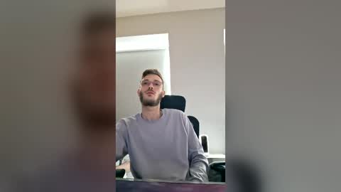 anonymousstoner58 online show from June 2026 07:11:01 AM