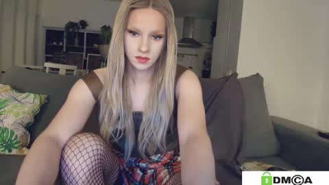 Sexy Ladybug online show from March 2026 10:54:02 AM