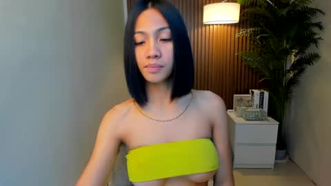 Snapshot of anqelic chatting on February 2025 06:24:02 PM Stacy Maurice online show from February 2025 06:24:02 PM