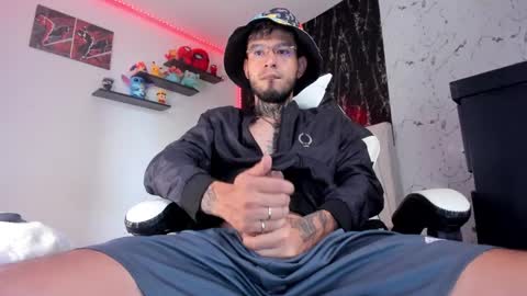 Anthony and Nick online show from October 2025 12:33:01 PM