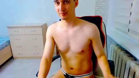 Snapshot of anthony_broown chatting on May 2026 10:04:02 PM anthony_broown online show from May 2026 10:04:02 PM