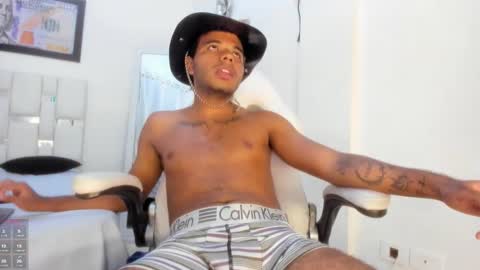 Snapshot of anthony_milleer chatting on February 2026 06:14:02 AM anthony online show from February 2026 06:14:02 AM