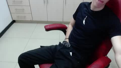 Snapshot of anthony_rays chatting on February 2026 07:07:01 PM A N T H O N Y online show from February 2026 07:07:01 PM