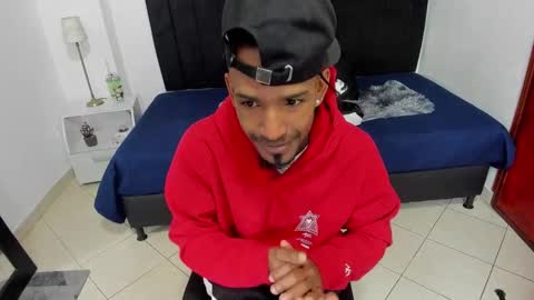 Snapshot of anthoy_wayans chatting on December 2024 12:10:02 AM online show from December 2024 12:10:02 AM