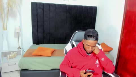 Snapshot of anthoy_wayans chatting on November 2025 11:58:01 PM online show from November 2025 11:58:01 PM