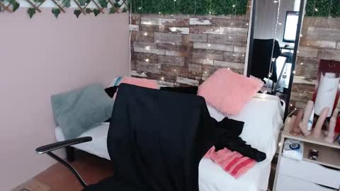 antolyh_c online show from March 2025 06:39:02 PM