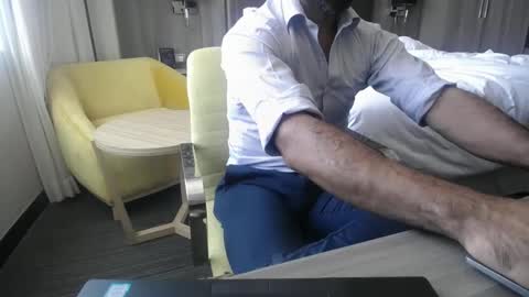 Snapshot of antomiguel chatting on March 2025 03:18:02 PM antomiguel online show from March 2025 03:18:02 PM