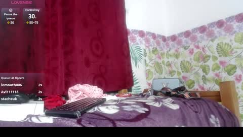 alisontitsmilk19 stip  live. online show from December 2024 02:25:02 AM