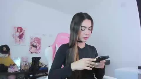 Snapshot of antonella_28_ chatting on October 2025 08:39:02 PM Antonella online show from October 2025 08:39:02 PM