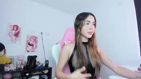 Snapshot of antonella_28_ chatting on October 2025 08:39:01 PM Antonella online show from October 2025 08:39:01 PM