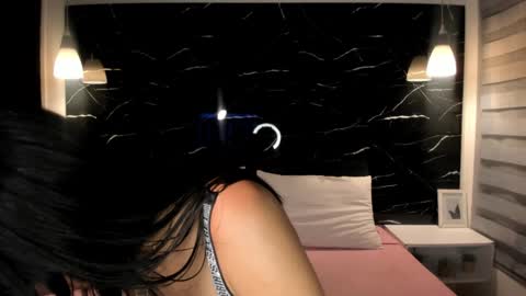 Snapshot of antonella__rouse chatting on December 2024 04:45:01 AM Antonella online show from December 2024 04:45:01 AM