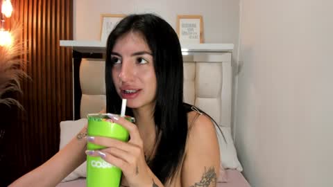 Snapshot of antonella__rouse chatting on December 2024 10:11:02 PM Antonella online show from December 2024 10:11:02 PM