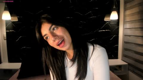 Snapshot of antonella__rouse chatting on December 2024 04:26:01 AM Antonella online show from December 2024 04:26:01 AM