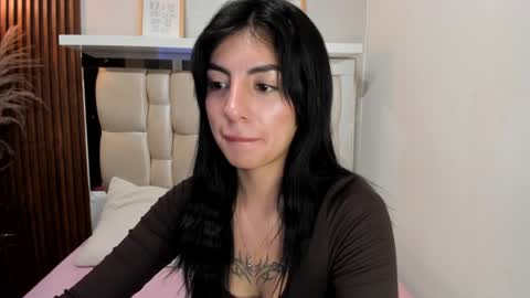 Snapshot of antonella__rouse chatting on January 2025 02:25:01 AM Antonella online show from January 2025 02:25:01 AM