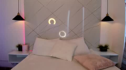 Snapshot of antonella__rouse chatting on October 2025 08:18:01 PM Antonella online show from October 2025 08:18:01 PM