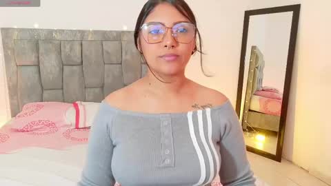 Antonella online show from May 2026 10:51:01 PM