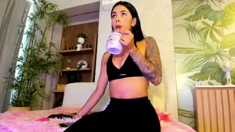 Antonella Rossi online show from April 2026 08:04:02 PM