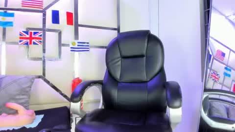 Snapshot of antonellablazee chatting on June 2026 04:13:02 AM AntonelLaBlazee online show from June 2026 04:13:02 AM