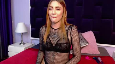 antonella and sasha online show from October 2025 07:42:02 PM