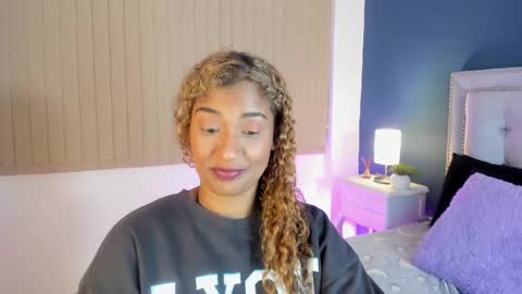 Snapshot of antonellaparker chatting on December 2024 03:22:01 PM Sarah online show from December 2024 03:22:01 PM