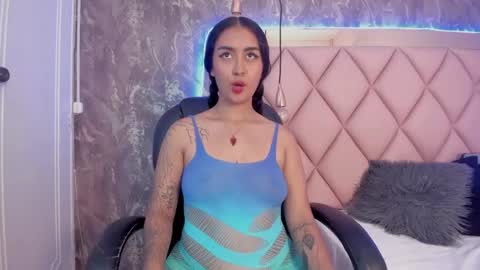 Snapshot of antonellaqueeen chatting on February 2025 02:42:01 PM ANTONELLE online show from February 2025 02:42:01 PM