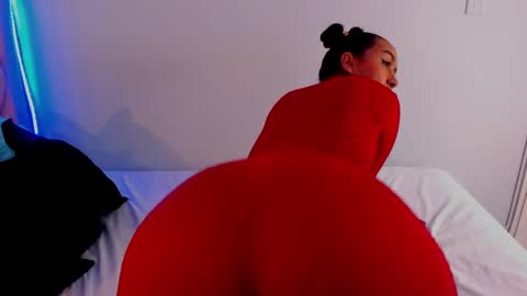 Snapshot of antonellaqueeen chatting on February 2025 10:37:02 AM ANTONELLE online show from February 2025 10:37:02 AM