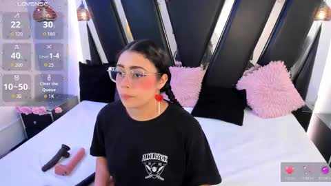 A N T O N E L L E  online show from February 2026 11:46:02 AM