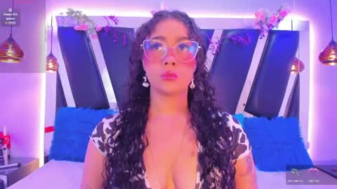 A N T O N E L L E  online show from April 2026 11:23:02 AM
