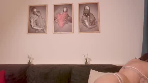 Antonia online show from March 2026 09:49:02 AM