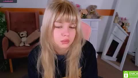 antonia_ferrero online show from October 2025 06:41:02 AM