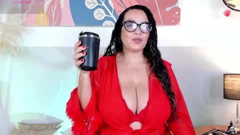 Antonia online show from September 2025 01:45:01 PM