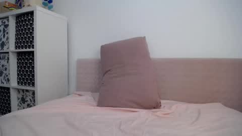 Antonia online show from January 2025 11:48:01 AM